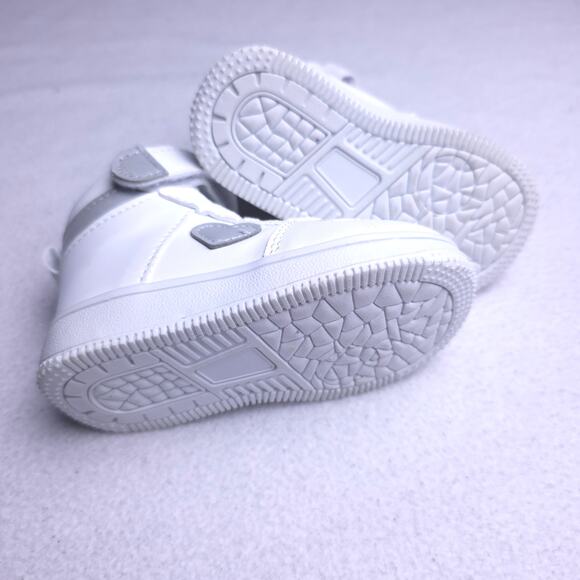 First Steps White Silver Heart High Top Sneakers Baby/Infant/Walker, Size 4 - Picture 7 of 7